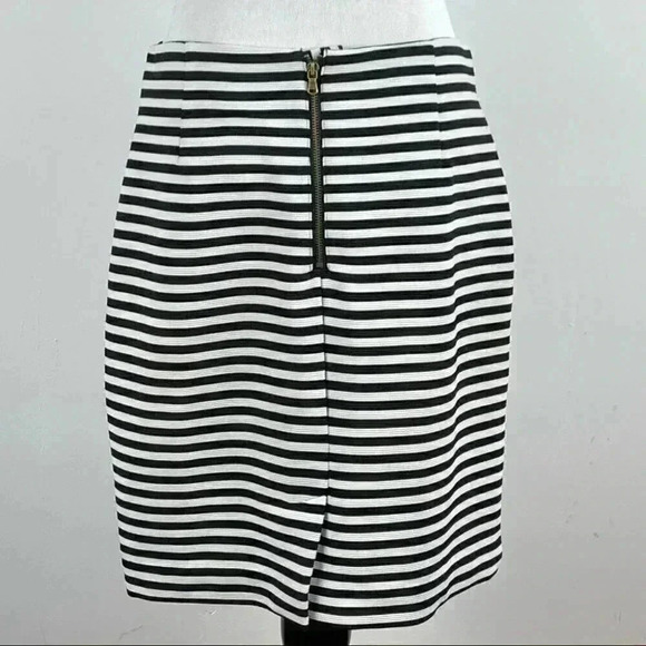 Ann Taylor loft outlet womens skirt size 6 Black white striped pencil - Picture 4 of 9